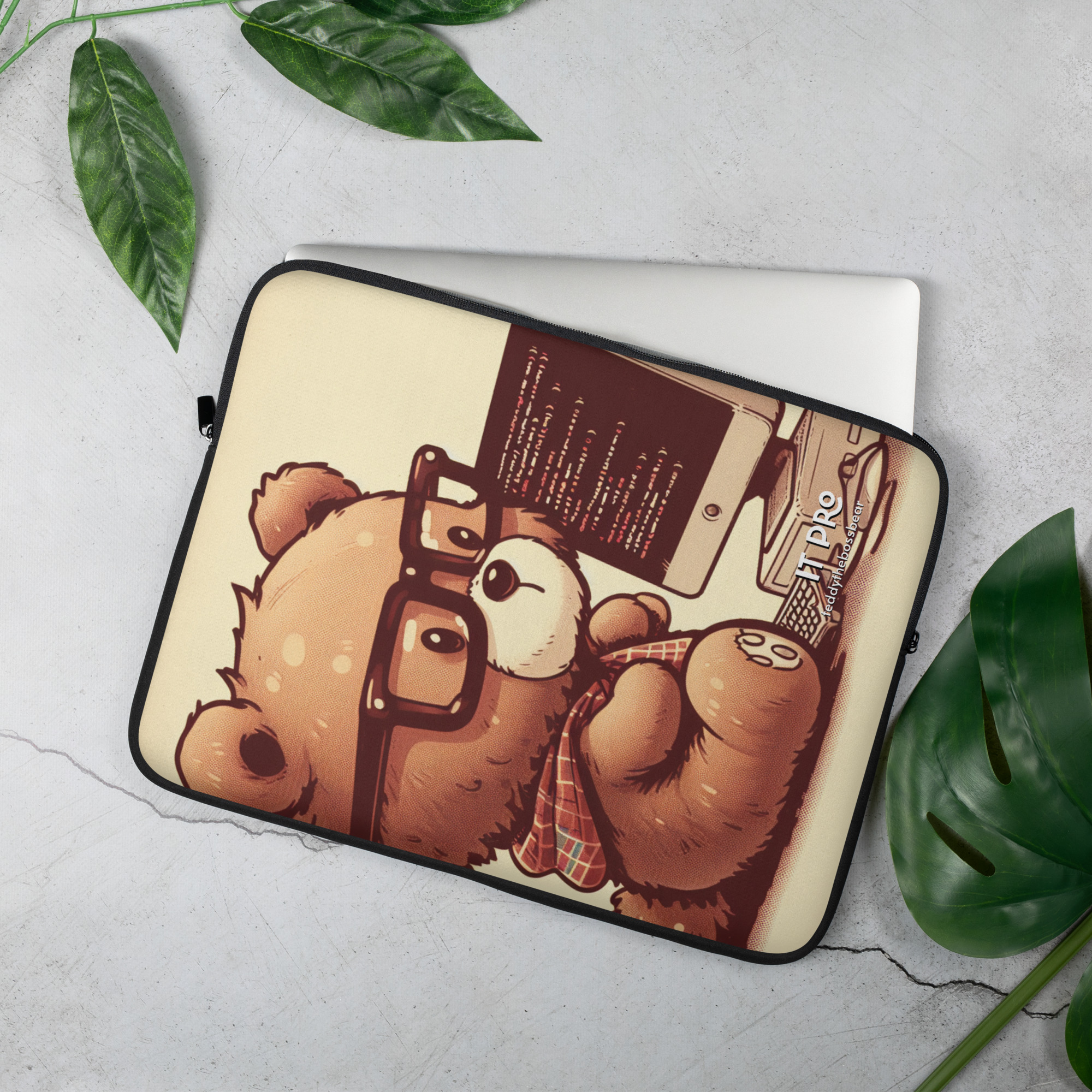 IT Boss - Laptop Sleeve (Vintage Bear)