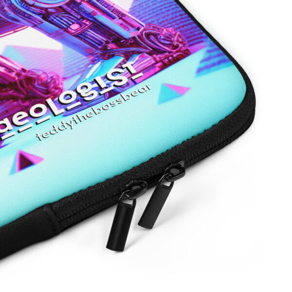 Archaeologist Boss - Laptop Sleeve (Android Bear) - Image 3