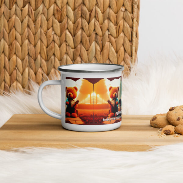 Reporter Boss - Enamel Mug (Brown Bear)